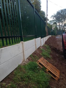 Palisades Fencing in Cork